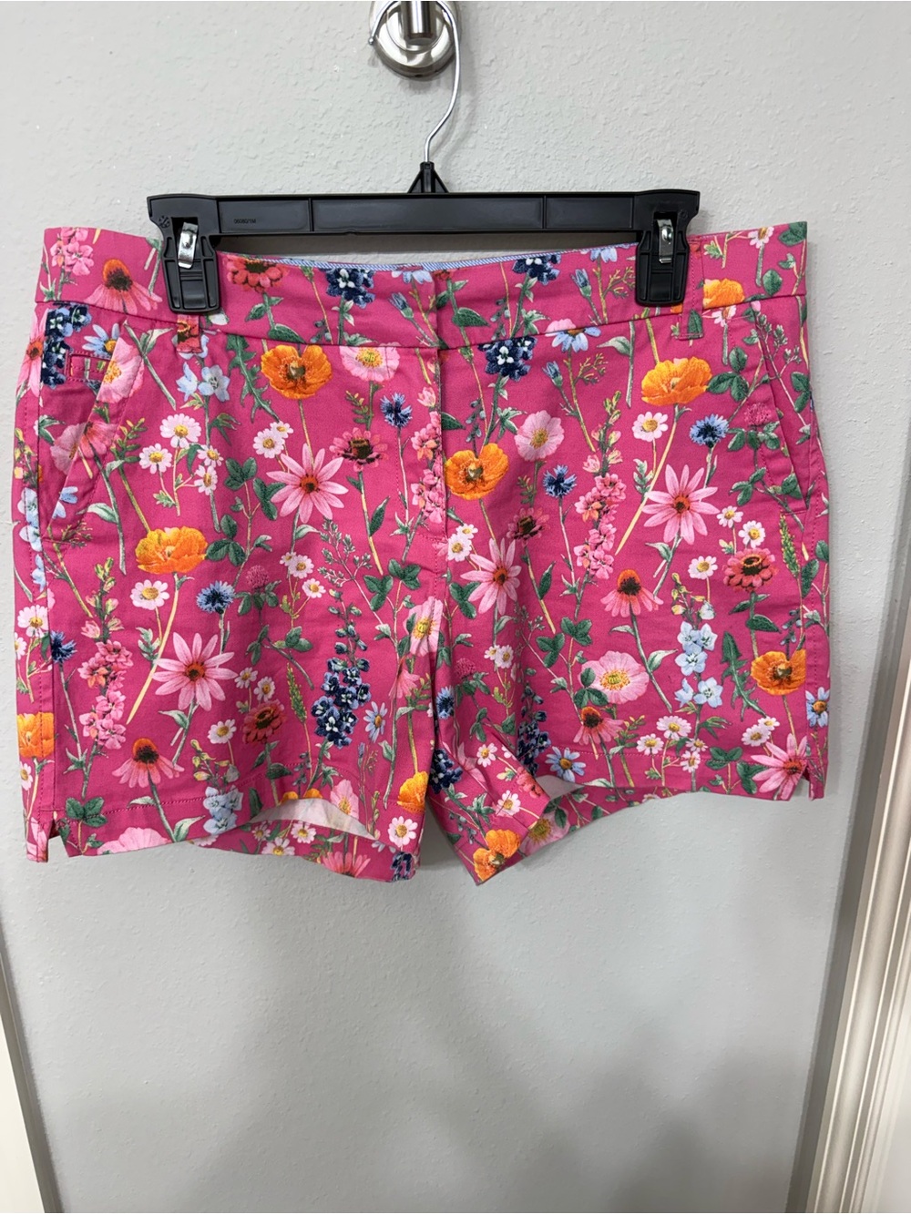 Women's Crown & Ivy 5" Caroline Printed Shorts Size 8 Excellent Condition